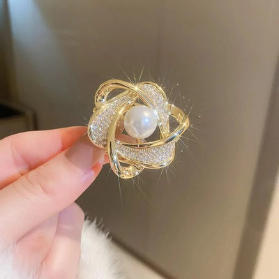 Elegantas Crystal Bauhinia saktas sievietēm Modes Rhinestone Pušķis Piespraudes Kāzu Rotaslietas Apģērbi Mētelis Atloku piespraudes