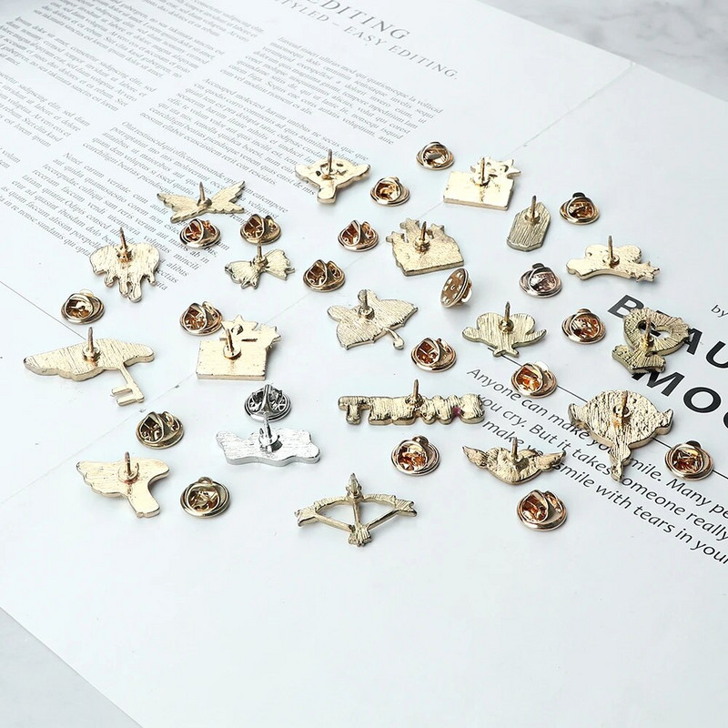 Χαριτωμένο ροζ πριγκίπισσα με σμάλτο καρφίτσα κινουμένων σχεδίων μαγικό ραβδί Θησαυρός στήθος καρφίτσα καρφίτσα καρφίτσα καρφίτσα ρόλος καρδιά τσάντα πέτο Παιδικό δώρο κοσμήματα