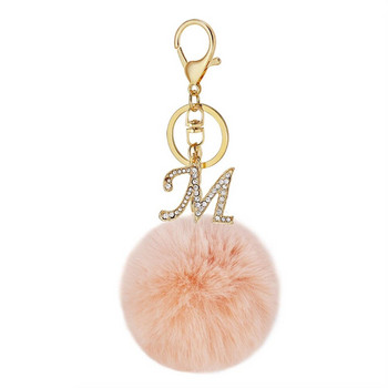 Моден ключодържател за творчество Златист ключодържател с английска буква с плюшена топка 26 букви A - Z Дамска чанта Талисмани за подарък за жена