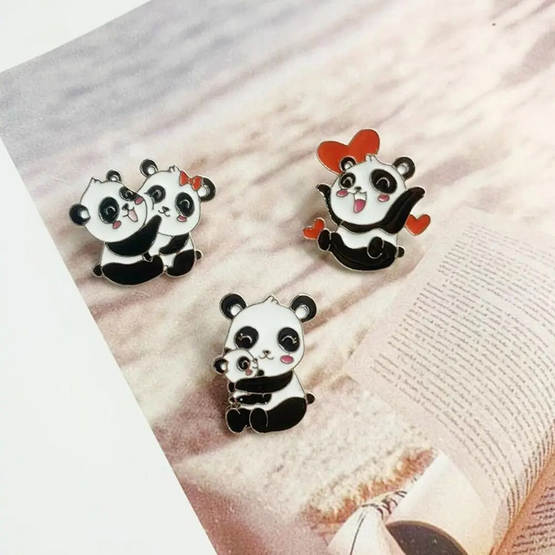 Jauna Panda sakausējuma emaljas piespraudes piespraudes radošā multfilma Milzu pandas formas piliens eļļas nozīmīte atloka piespraudes apģērbu aksesuāri