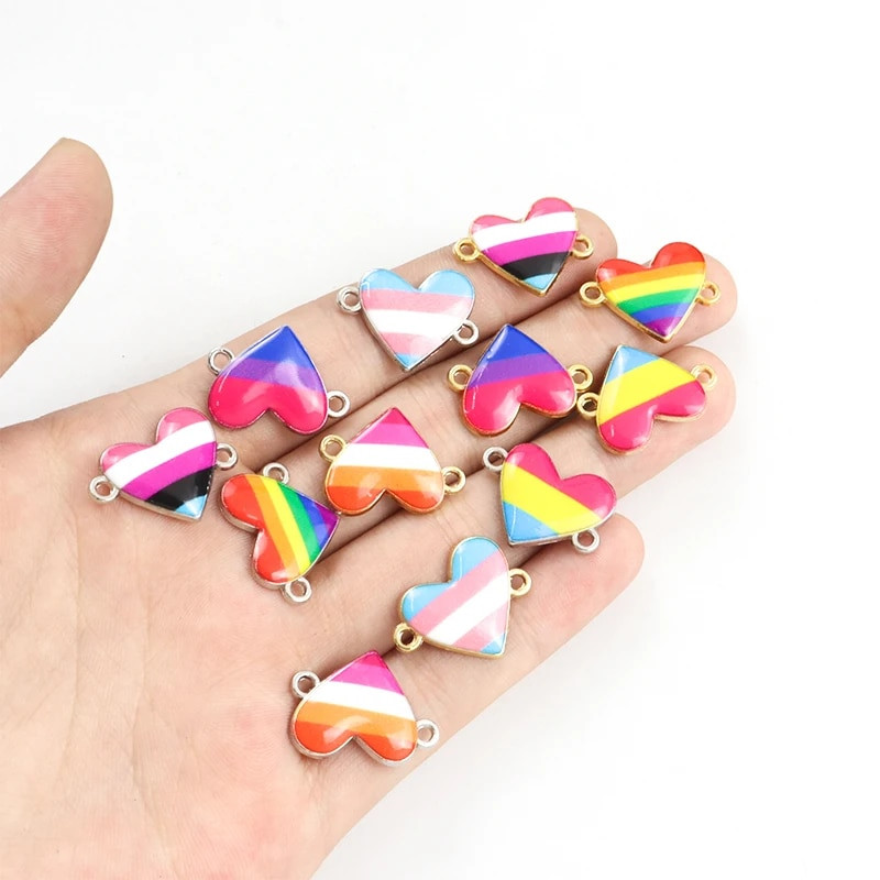 10gb Varavīksnes karoga Sirds formas emaljas savienotāji LGBT lepnums rotaslietas DIY aksesuāri Pāris kaklarota rokassprādze sakausējuma kuloni