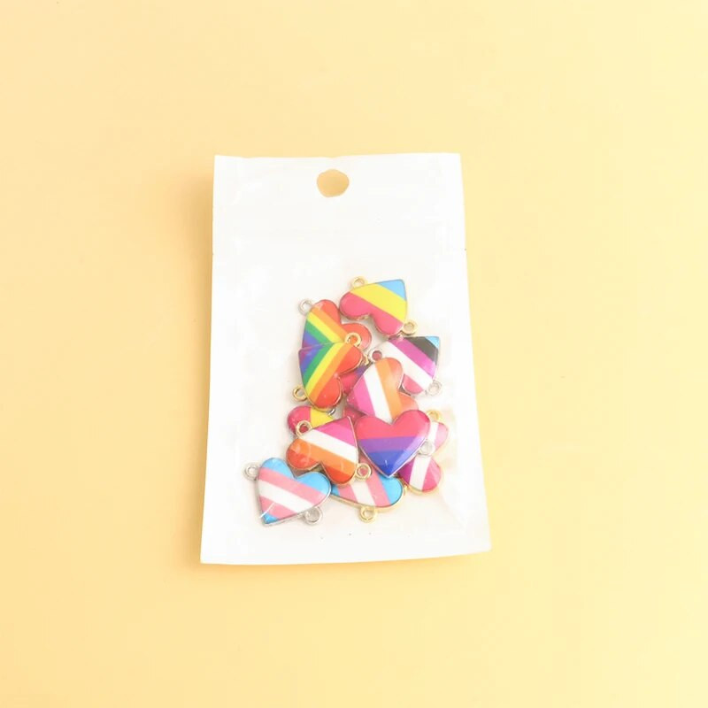 10gb Varavīksnes karoga Sirds formas emaljas savienotāji LGBT lepnums rotaslietas DIY aksesuāri Pāris kaklarota rokassprādze sakausējuma kuloni