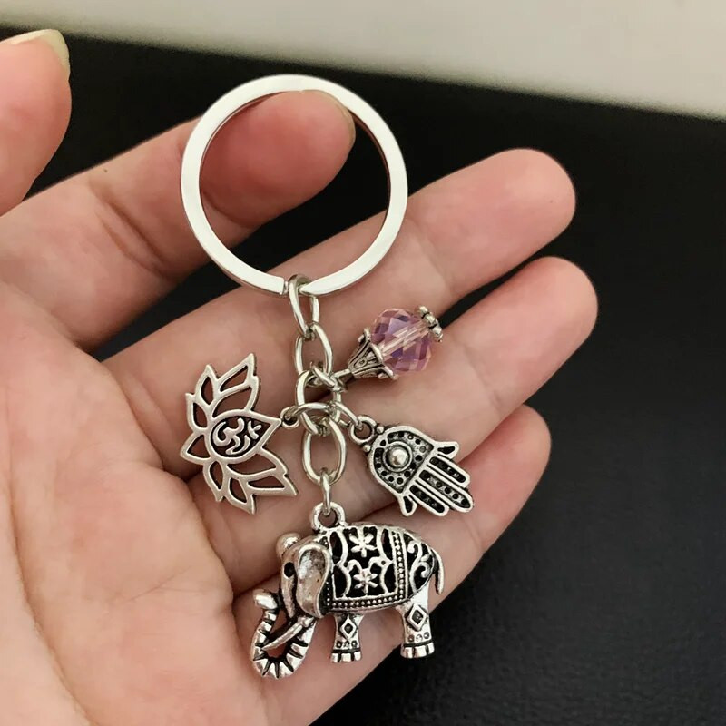 Novi plemenski etnički privjesci za ključeve Jedinstveni boemski poklon držač ključeva Lotos nakit Ručni slon privjesak za automobile za žene