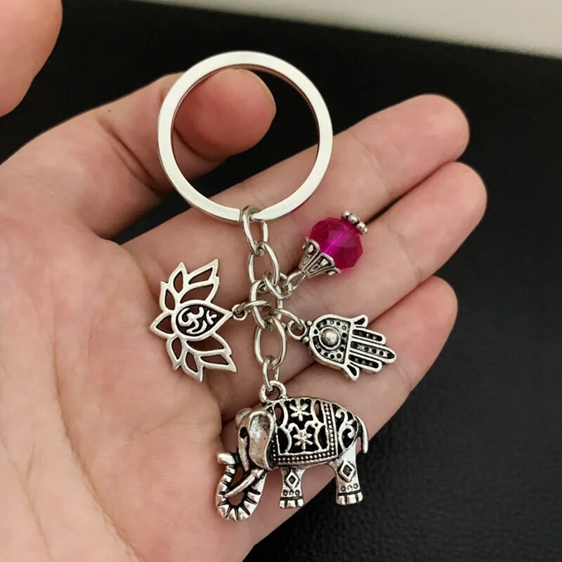 Novi plemenski etnički privjesci za ključeve Jedinstveni boemski poklon držač ključeva Lotos nakit Ručni slon privjesak za automobile za žene