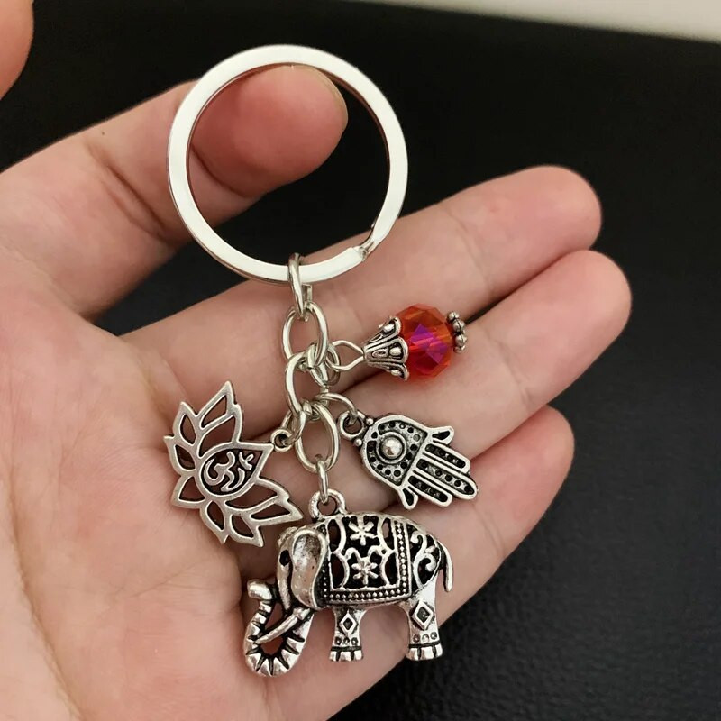 Novi plemenski etnički privjesci za ključeve Jedinstveni boemski poklon držač ključeva Lotos nakit Ručni slon privjesak za automobile za žene