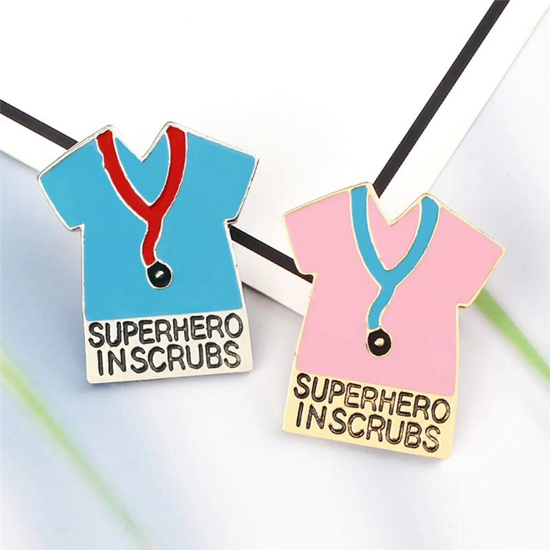 2-4gab/komplekts Radošās medicīniskās adatas Adatu stetoskops Sirds orgānu piespraudes medmāsai Ārsta soma Atloks nozīmītes Rotaslietas Dāvanas Vairumtirdzniecība