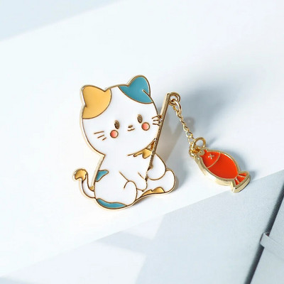 Jauns modes radošs kaķu makšķerēšanas dizains Metāla emaljas piespraudes multfilma Jauka dzīvnieka nozīmītes piespraude Labākais draugs dāvanu rotaslietas aksesuāri