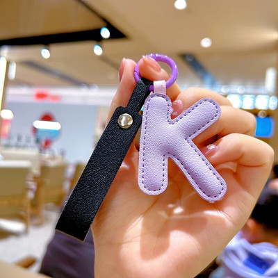 A līdz Z PU ādas sākuma burtu atslēgu piekariņš sievietēm Mode karikatūra konfekšu krāsu soma Tālruņa kulons automašīnas atslēgu piekariņš rotaslietas dāvanas