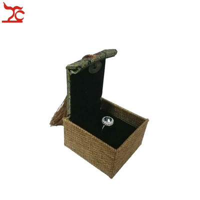 Luksuslik Tutt linasest sõrmuse hoiukast ristkülikukujuline retro linasest ekraan kalligraafia Lotus Ring Organizer vitriin kinkekarp 6,5 * 6 * 4 cm