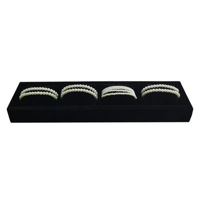 4 režģi, spilvenu paliktņi, rotaslietas aksesuāri, rokassprādzes, rokassprādzes, samta rotaslietas, spilvenu turētājs, vitrīna, rotājumu glabāšana