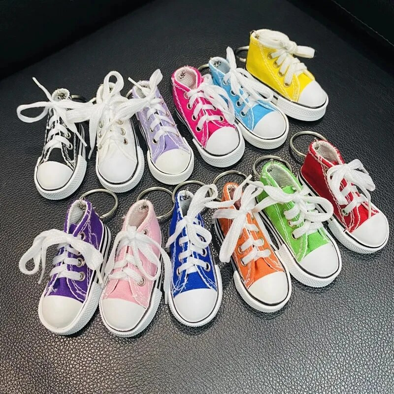 3D πάνινα πάνινα μπρελόκ παπουτσιών τένις Μπρελόκ μπλε ροζ μαύρο λευκό αθλητικά παπούτσια Μπρελόκ Διακοσμητικά μπρελόκ αυτοκινήτου Αξεσουάρ μπρελόκ