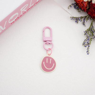 Dainy Happy Smiling Face Atslēgu piekariņš Candy Krāsa Emalja Metāla Kulons Sieviešu šarms Atslēgu soma Aksesuāri Atslēgu piekariņš