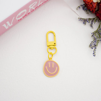 Dainy Happy Smiling Face Atslēgu piekariņš Candy Krāsa Emalja Metāla Kulons Sieviešu šarms Atslēgu soma Aksesuāri Atslēgu piekariņš