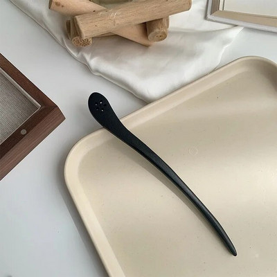 Jaunas sieviešu modes Vienkārša melna koka matadata Pieaugušajiem Sweet Matadatas Sieviešu matu aksesuāri Galvassegas