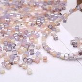 Rozā pur krāsa 3 4 5 mm čehu stikla kristāla krelles kubs kvadrātveida kristāla krelles piekariņi krāsa konfekšu sēklu krelles DIY rotaslietas izgatavošanai
