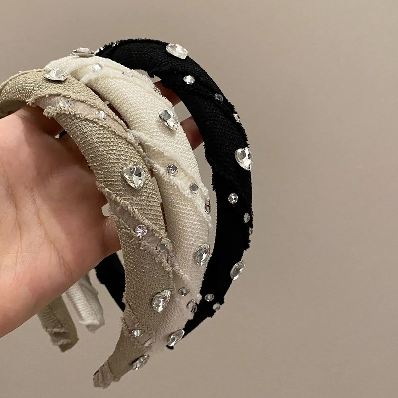 Κομψή δαντέλα με διαμάντι γυναικείες κορδέλες για τα μαλλιά Κορδέλες κεφαλής γάμου Ρομαντικό δίχτυ νήματα σε σχήμα καρδιάς Αξεσουάρ μαλλιών από στρας Κρίκοι μαλλιών