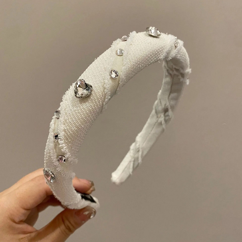 Κομψή δαντέλα με διαμάντι γυναικείες κορδέλες για τα μαλλιά Κορδέλες κεφαλής γάμου Ρομαντικό δίχτυ νήματα σε σχήμα καρδιάς Αξεσουάρ μαλλιών από στρας Κρίκοι μαλλιών