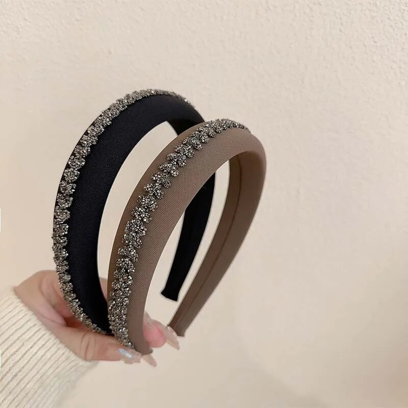 Rhinestone ķēdes galvas saite sievietēm Jauni matu aksesuāri Modes Bieza matu lente Masīva sieviešu āra matu rotājuma galvas lente