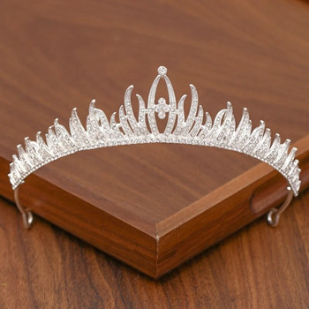 Булчинска корона за коса с тиара Сватбени аксесоари за коса за жени Сребрист цвят Корона за булчински корони и диадема Дамски аксесоари Подарък