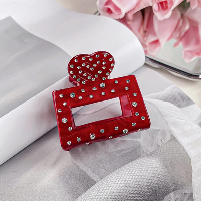 Caurspīdīga Rhinestone White Pearl pārspīlēt unikālas lūpas Yin Yang Tai Chi Heart Luksusa matu spīle sievietēm Meiteņu galvassegas JAUNUMS