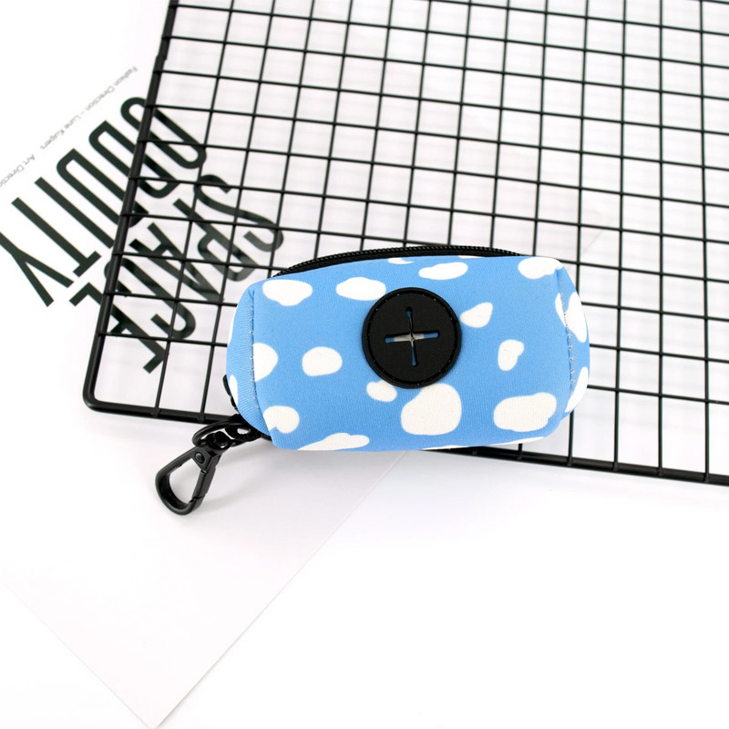 Collarlogo Regulējama mājdzīvnieku suņu kakla siksna Izturīga mīksta, jauka, radoši balti mākoņi dizaina pavada Neoprēna zirglietas kakas maisiņu dozators