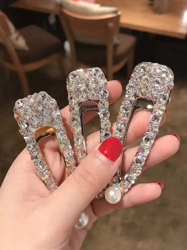 Modernas dimanta matu sprādzes Kristāla matu sprādzes Banānu saspraudes Mirgojošas dārgakmens pērles zirgastes sprādzes Matu aksesuāri Matu rokturu komplekts