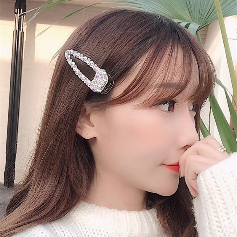 Modernas dimanta matu sprādzes Kristāla matu sprādzes Banānu saspraudes Mirgojošas dārgakmens pērles zirgastes sprādzes Matu aksesuāri Matu rokturu komplekts