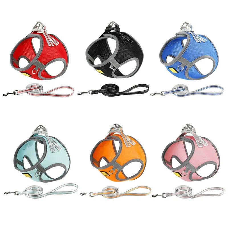 Kaķu suņu siksnas siksnas komplekts Mājdzīvnieku piederumi Drošības atstarojoša siksnas veste Vairāku izmēru pastaigu pavadas pavada maziem un vidējiem suņiem