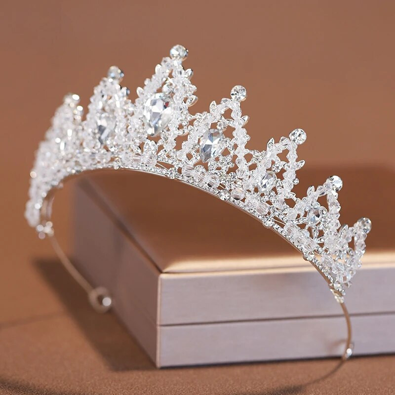 Itacazzo Νυφικά Καπέλα Μπαρόκ σε ασημί χρώμα Πολυτελές στιλ Εκθαμβωτικό γυναικείο νυφικό στέμμα γενεθλίων για κορίτσι τιάρα