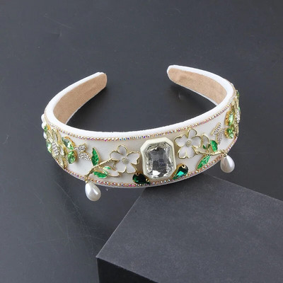 Pokrivala za glavu Nova moda Europski i američki barokni flanel Intarzija s bisernim cvijećem Traka za glavu Ženska lopta Prekrasna kosa865