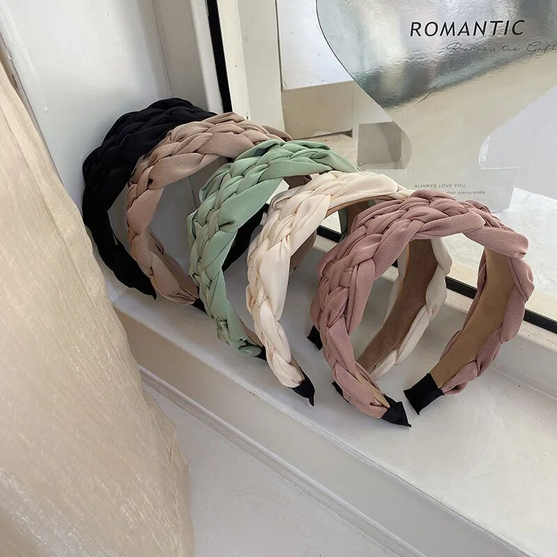 Bohēmijas krāsaina satīna bize