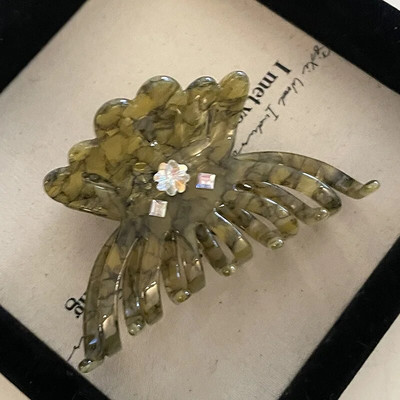 Γαλλικό εκλεκτό υψηλής ποιότητας κλιπ κούμπωμα λουλουδιών με θηλυκό στυλ Απλό και ευέλικτο μισοδεμένο κλιπ καρχαρία αξεσουάρ μαλλιών