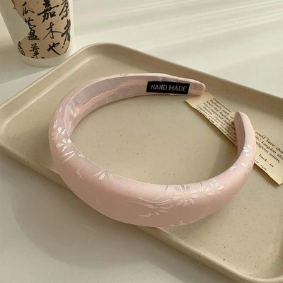 Jauna ķīniešu ziedu sūkļa galvas saite ar augstu galvaskausu ar platu malu galvassegu ar platu malu.