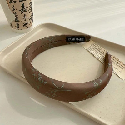 Jauna ķīniešu ziedu sūkļa galvas saite ar augstu galvaskausu ar platu malu galvassegu ar platu malu.