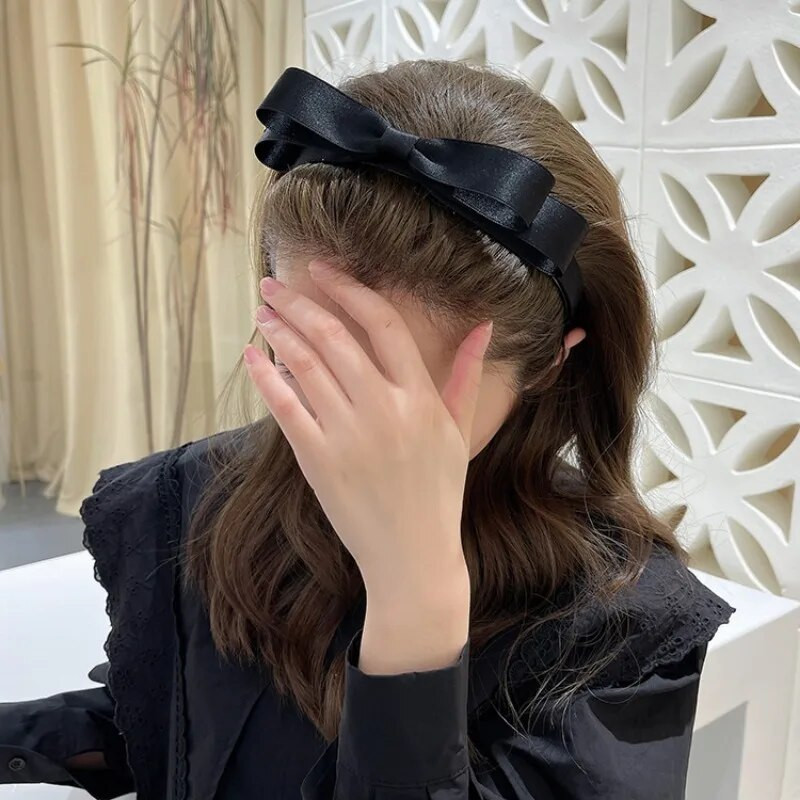 2023 nyári fekete-fehér temperamentum dupla masni pillangóvászon nyomós hajpántok egyszerű divat, aranyos fejpánt