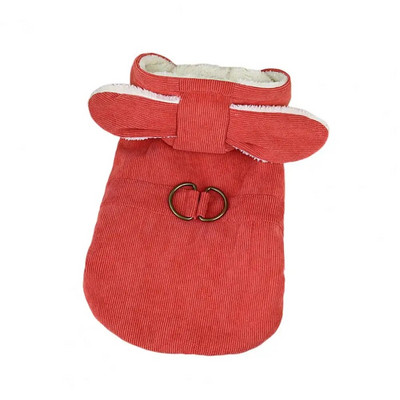 Mekana, prozračna tkanina ugodna je za nošenje, dok kopčanje gumbima omogućuje jednostavno obuvanje i skidanje