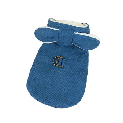 Mekana, prozračna tkanina ugodna je za nošenje, dok kopčanje gumbima omogućuje jednostavno obuvanje i skidanje