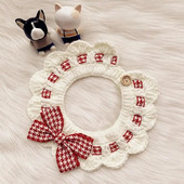 Jauka kaķa kakla siksna ar mežģīņu dizaina bantītes rotājumu, mīksta, ērta mājdzīvnieka kaklasiksna ar pogām kaķiem