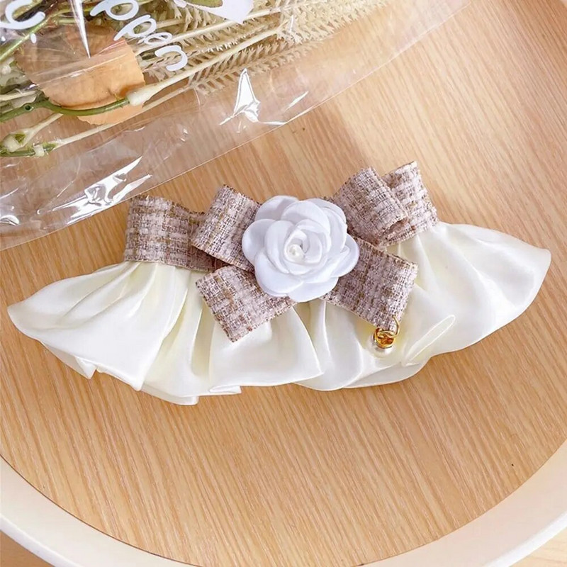 Μόδας σκύλος πετσέτα σάλιου Λουράκι λαιμού Φουλάρι για κατοικίδια Αξεσουάρ Δαντέλα παπιγιόν Πέρλα Γιακά κουταβιού κορδόνι σαλιάρα σκύλου μαντήλι