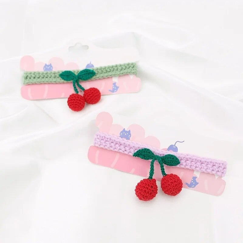 Κερασόκολα για γάτες Πλεκτό κολιέ με μπάλα για σκύλους κατοικίδιων ζώων Χαριτωμένη ρυθμιζόμενη γραβάτα Χειροκίνητο Kitty Scarf Χριστουγεννιάτικα αξεσουάρ για κατοικίδια