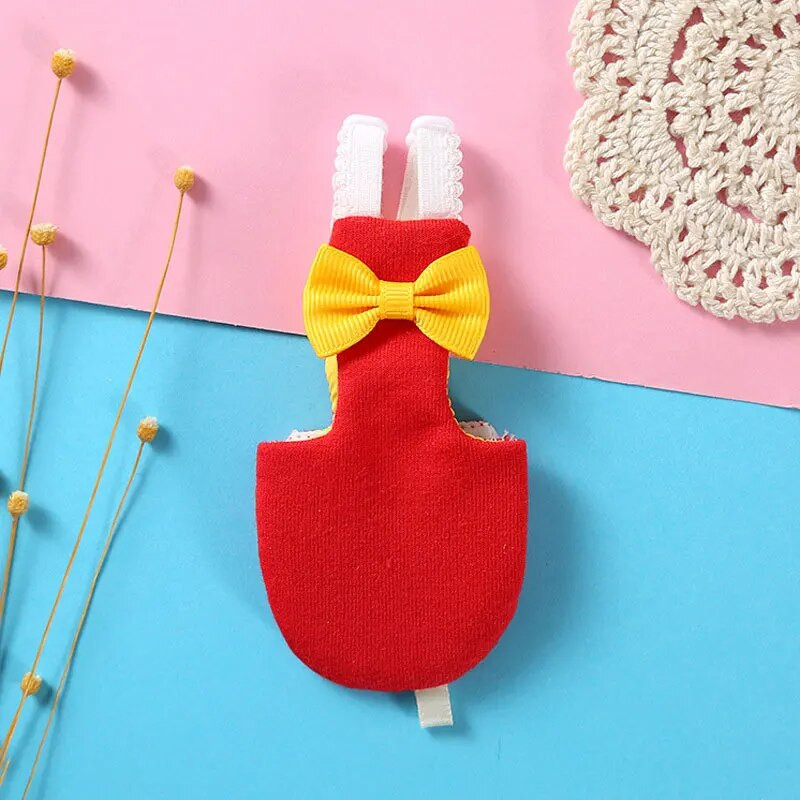 Putnu papagaiļa autiņbiksītes ar tauriņu jauks lidojuma uzvalks autiņbiksītes drēbes zaļiem vaigiem Conure papagailis baloži Vidēji liels mājdzīvnieks putns