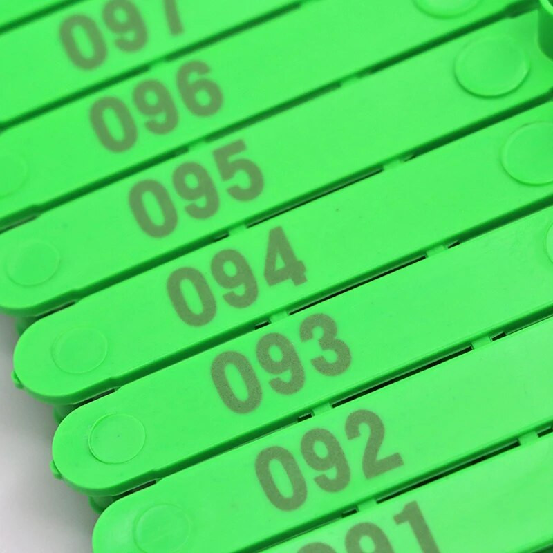 100 τεμ. Ταμπέλες αυτιού προβάτου με τις λέξεις No.001-1000 Δακτυλογράφηση με λέιζερ Πλαστικά Σκουλαρίκια κεφαλής Κάρτες αναγνώρισης ζώων φάρμας