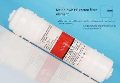 10-tollise veefiltri vahetus CTO PP puuvill RO pöördosmoosi veefiltri kasseti eemaldamine kloor