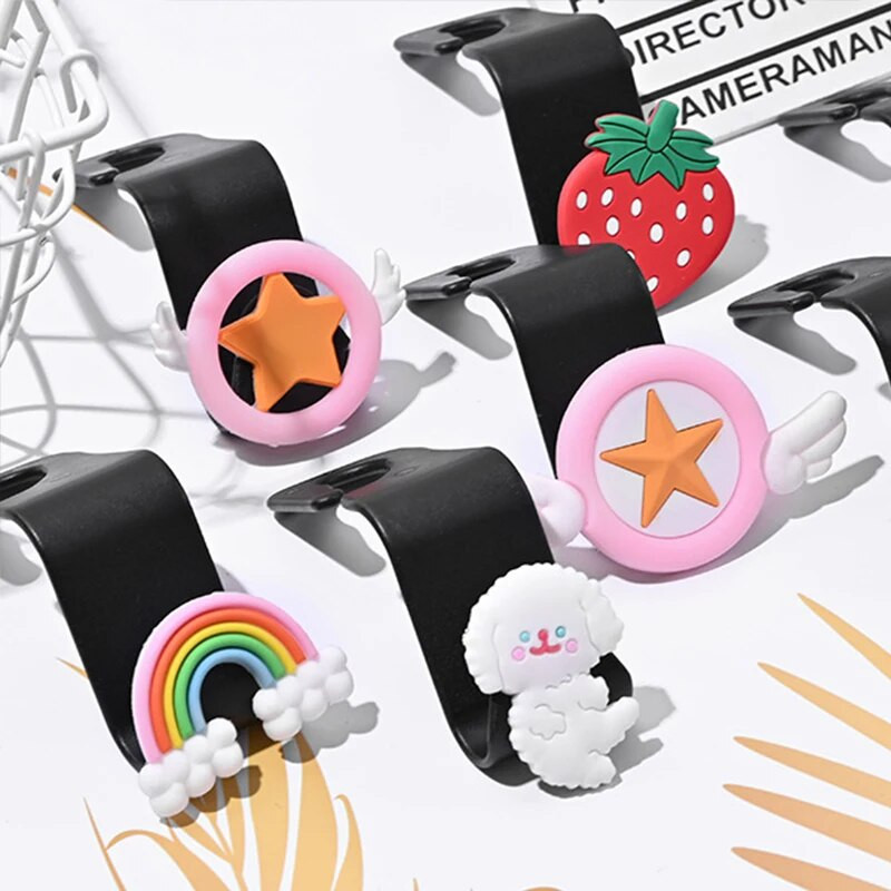 2Gb Automašīnas sēdekļa atzveltnes āķis Universāls Auto Cute Cartoon Stars Spārns Augļi Cūka Glabāšanas Pakaramie Āķi Organizators Auto piederumi Salons