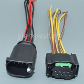 1Komplekt 8 kontaktiga 1-929342-1 1-1418552-1 4F0972708 1-1534229-1 2-1534229-2 2-1534229-1 Auto väikese voolu elektrijuhtme kaabli pistikupesa