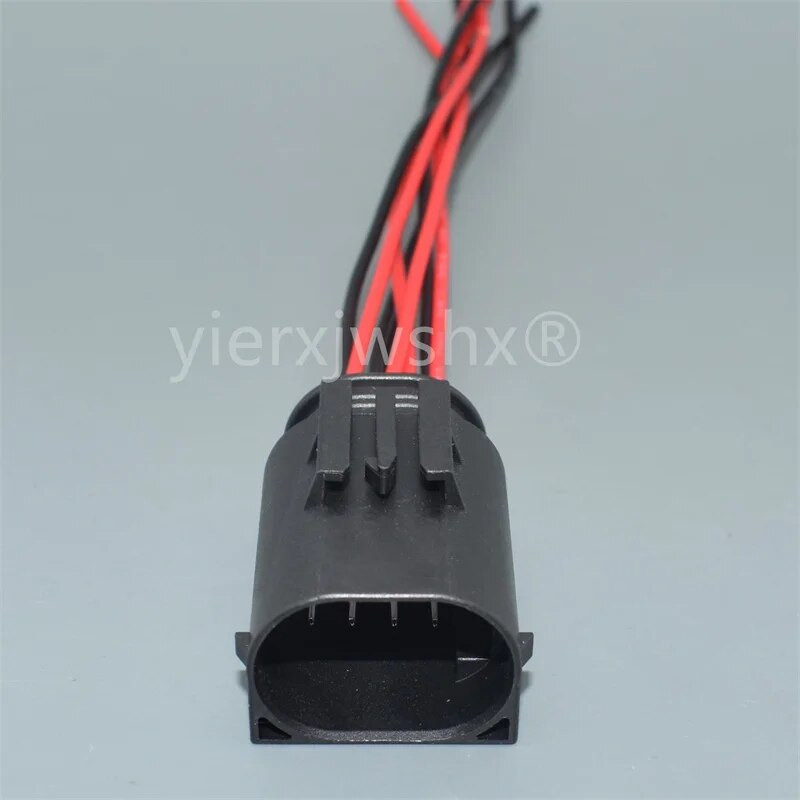 1Komplekt 8 kontaktiga 1-929342-1 1-1418552-1 4F0972708 1-1534229-1 2-1534229-2 2-1534229-1 Auto väikese voolu elektrijuhtme kaabli pistikupesa