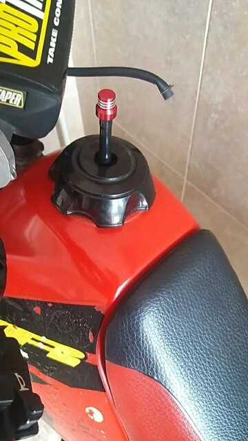 Gāzes degvielas vāciņa vārsta ventilācijas ventilācijas caurule SX F EXC ADV CRF YZF WRF KXF RMZ 125 250 300 350 450 990 Quad Motocross