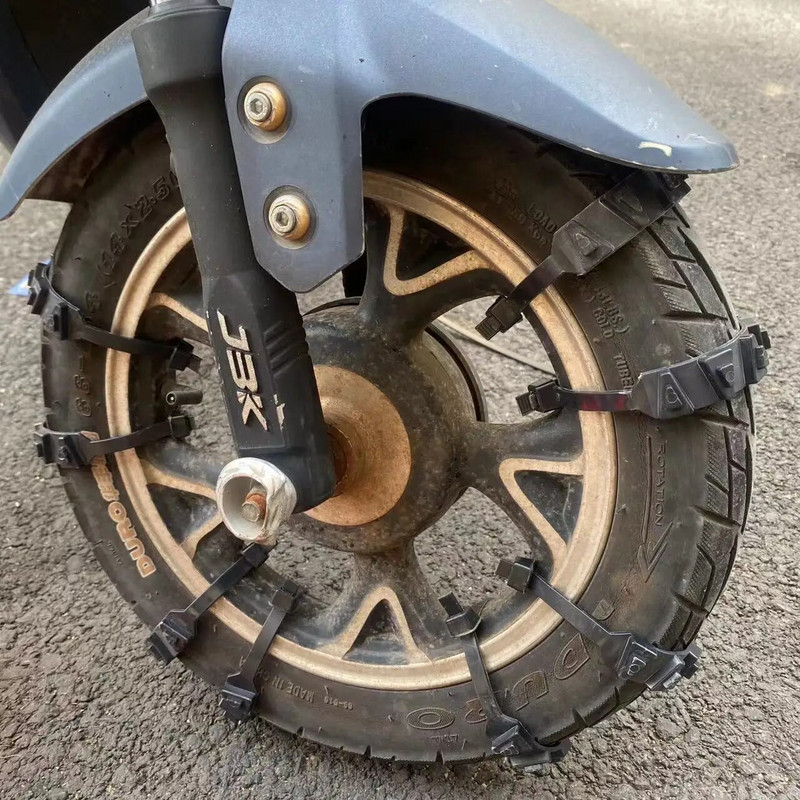 Protuklizni lanci za snijeg za motocikle Bicikli Zimske gume Kotači Neklizajuće vezice za kabele Alat za lanac za gume motocikla