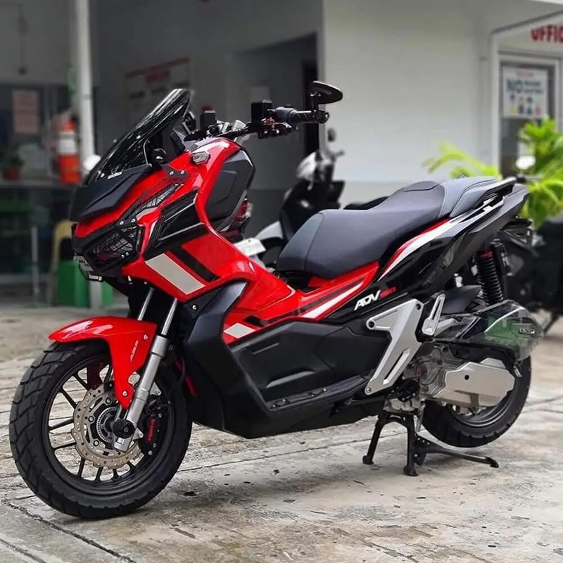 2 gab Augšējā apvalka gaisa deflektori Apvalka sānu spārna vējstikla korpusa spoileris, kas saderīgs ar ADV150 motocikla daļām