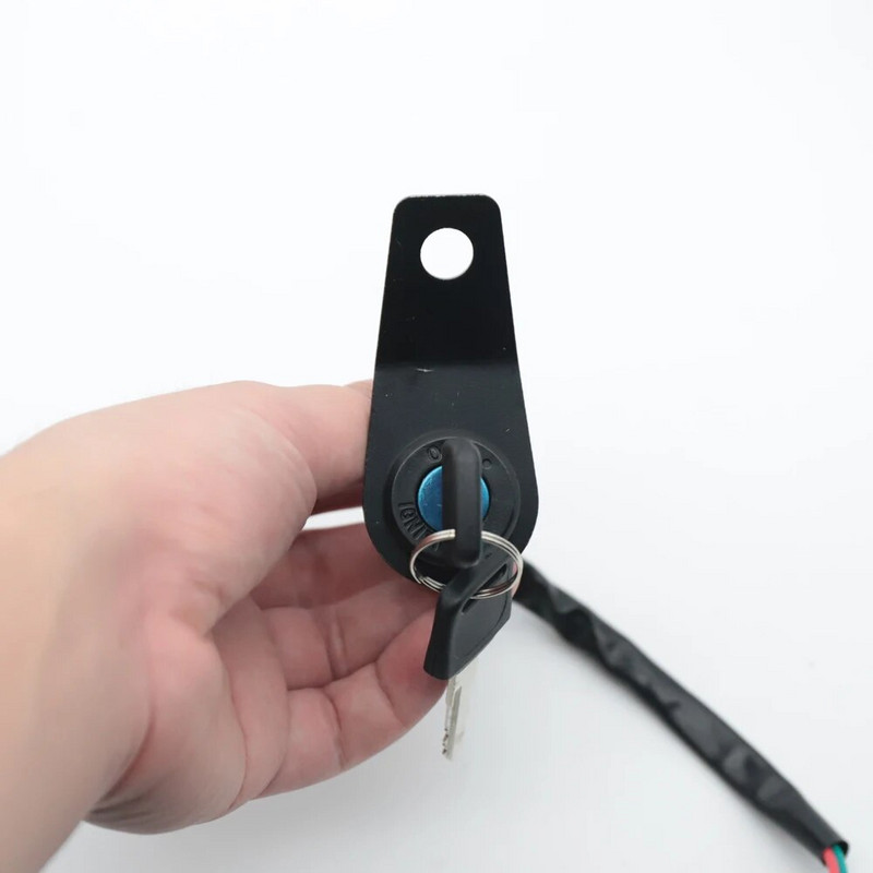 USERX universālais motocikls Iedarbiniet aizdedzes slēdža slēdzenes atslēgu ar kronšteinu lielākajai daļai 50cc 70cc 90cc 110cc 150cc 250cc Kazuma